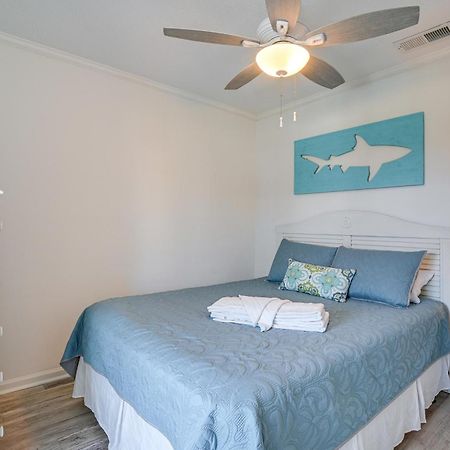 Surfside Beach Escape With Pool - Walk To Ocean! Миртл-Бич Экстерьер фото