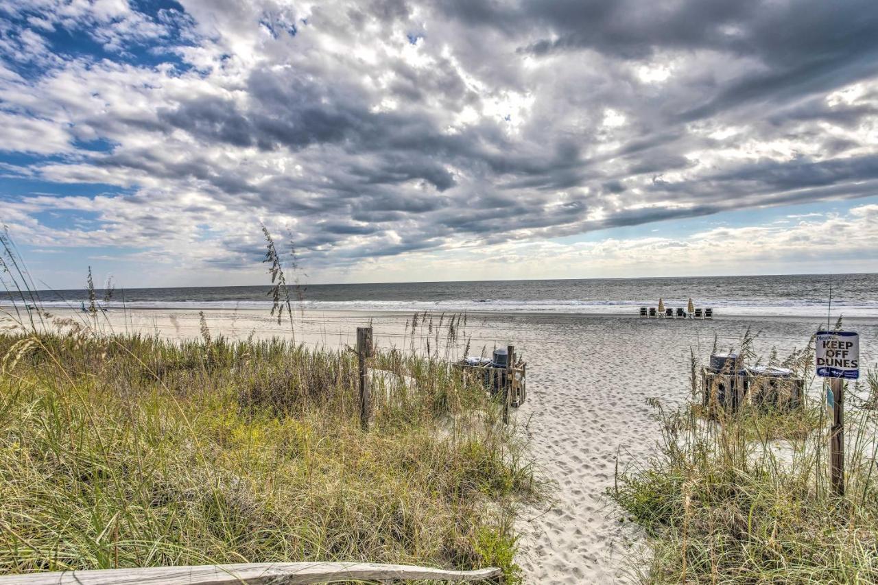 Surfside Beach Escape With Pool - Walk To Ocean! Миртл-Бич Экстерьер фото